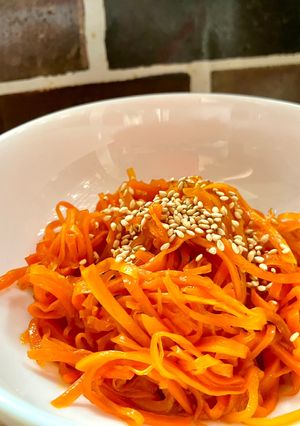 丸ごと1本！卵なしのにんじんしりしり-レシピのメイン写真