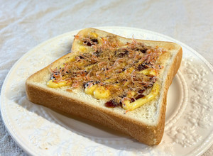 あみ海老と鰹節のお好み焼き風トースト-レシピのメイン写真