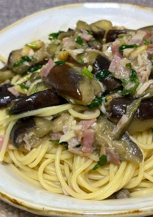 茄子とベーコンのシチリア風オイルパスタ-レシピのメイン写真