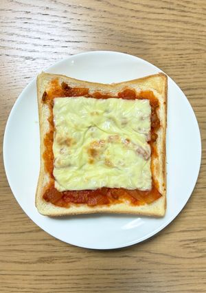 シンプルピザトースト🍕-レシピのメイン写真