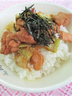 【学校給食】 やきとり丼-レシピのメイン写真