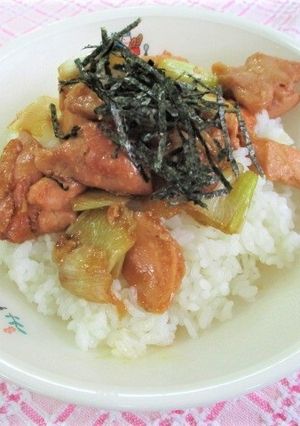【学校給食】　やきとり丼-レシピのメイン写真