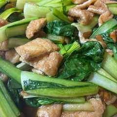รูปของ レンチン！なめこと油揚げと青菜のさっと煮