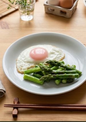 アスパラの目玉焼き添え-レシピのメイン写真