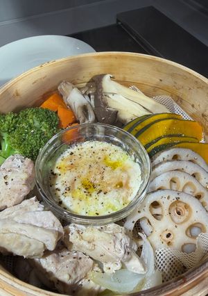 鶏ももと温野菜のバーニャカウダ風せいろ蒸し-レシピのメイン写真