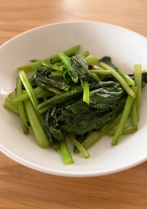 鶏油で小松菜の醤油炒め-レシピのメイン写真