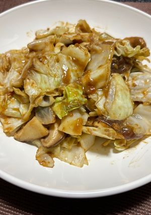 キャベツと椎茸の味噌炒め😃-レシピのメイン写真