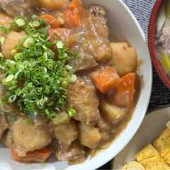 รูปของ 手羽先の鶏肉じゃが