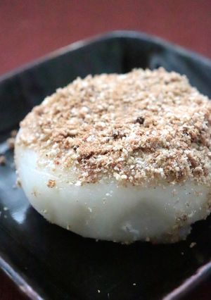 醤油が味噌★餅のすりごま黒砂糖まぶし-レシピのメイン写真