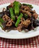 牛肉ときくらげの牡蠣だし醤油炒め
