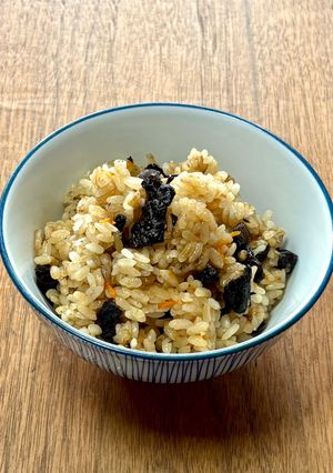 香茸おこわ(もち米、うるち米を半々で作りました)-レシピのメイン写真
