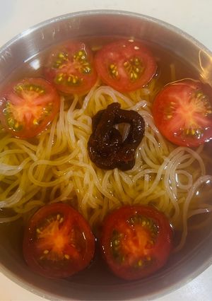 カンタン酢ポン酢豆板醤で簡単トマト冷麺-レシピのメイン写真