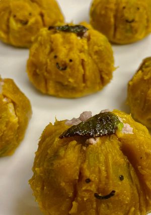 ハロウィンメニュー🎃肉包みカボチャ巾着-レシピのメイン写真