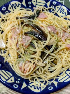 茄子とベーコンのペペロンチーノ-レシピのメイン写真