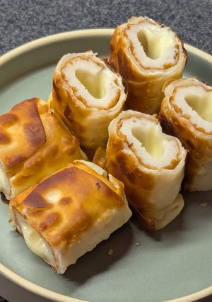 余った餃子の皮で♡バリバリチーズちくわ-レシピのメイン写真