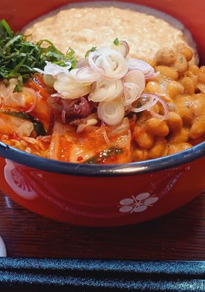納豆キムチの豆腐タレぶっかけ冷やしうどん-レシピのメイン写真