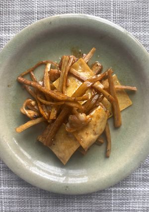 ゴボウと干皮豆腐の炒め物-レシピのメイン写真