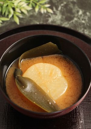 簡単！大きい大根のお味噌汁-レシピのメイン写真