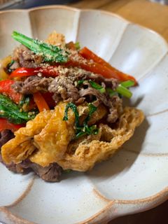 油揚げでかさ増し!牛肉と彩り野菜炒め-レシピのメイン写真