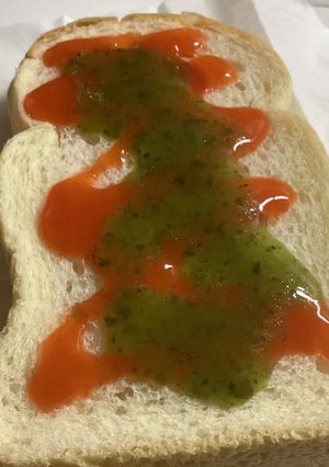 食パンバジルピッツァもどき-レシピのメイン写真