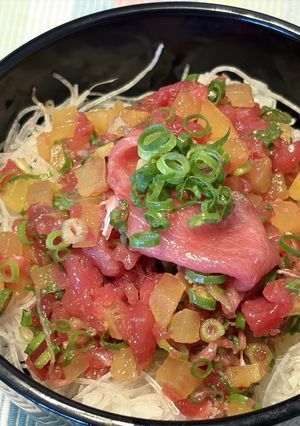 本まぐろ(中落ち)で作るとろたく丼-レシピのメイン写真