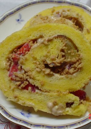 プリンを活用 しっとりロールケーキ-レシピのメイン写真