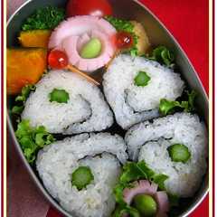 รูปของ キャラ弁♪のり巻き de 蝶々♪