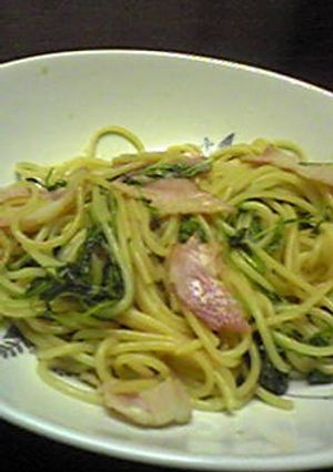 ☆エコ料理☆豆苗とベーコンのお醤油パスタ-レシピのメイン写真