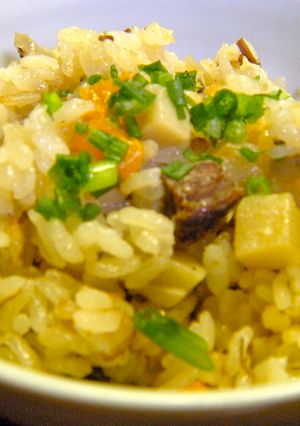 八角のい〜ぃ香り♫中華風炊き込みご飯-レシピのメイン写真
