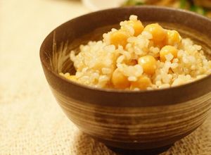 ☆圧力鍋で☆ひよこ豆入り玄米ごはん☆-レシピのメイン写真