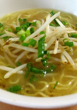 旦那さんお得意の新玉ラーメン-レシピのメイン写真
