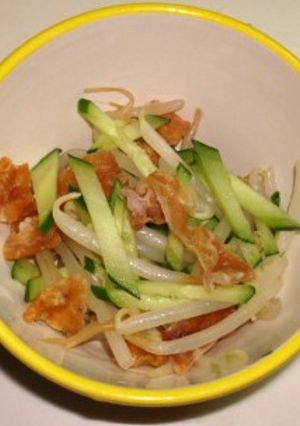 パリパリ鶏皮と野菜のピリ辛和え-レシピのメイン写真