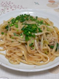 ぴり辛♪焼きうどん-レシピのメイン写真