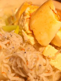 しらす(ちりめんじゃこ)豆腐のせご飯-レシピのメイン写真