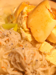 しらす(ちりめんじゃこ)豆腐のせご飯-レシピのメイン写真