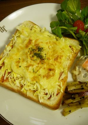 朝食やランチに！ハムキャベツトースト-レシピのメイン写真