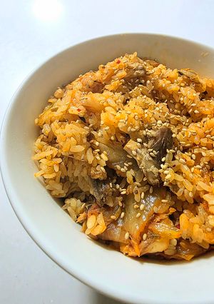 キムチとさばの水煮缶の炊き込みご飯-レシピのメイン写真