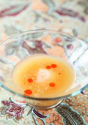 温泉卵の冷みそ汁★食べるラー油入り　-レシピのメイン写真
