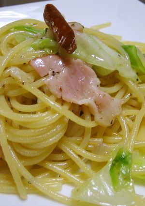春キャベツとベーコンのオイリ～なパスタ-レシピのメイン写真