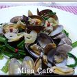 簡単あさりのワイン蒸し春菊入り
