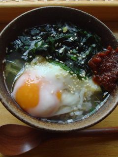 即席ワカメスープで♪即席スープごはん。-レシピのメイン写真