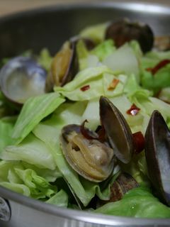 春キャベツとあさりの蒸し煮-レシピのメイン写真