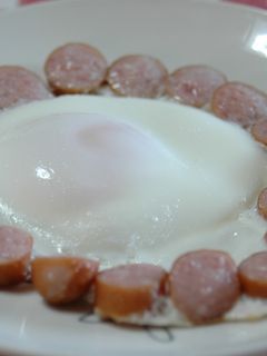 お花みたいなウィンナーの目玉焼き❤-レシピのメイン写真