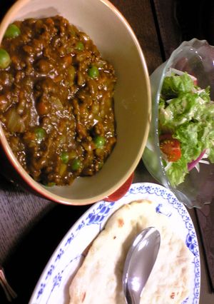グリーンピース☆キーマカレー＆チーズナン-レシピのメイン写真