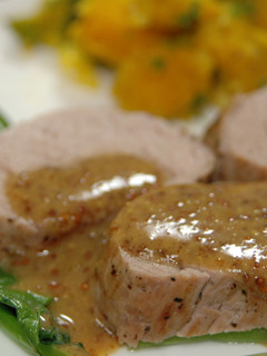豚ヒレ肉のステーキ☆マスタードソース-レシピのメイン写真