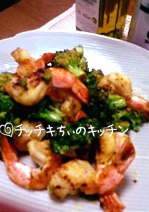 えびとブロッコリー✿マヨカレー炒め-レシピのメイン写真