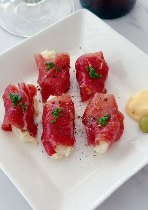和牛生ハムといぶりがっこのポテサラロール-レシピのメイン写真