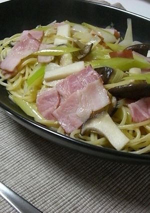 長ネギとベーコン・キノコの和風パスタ♪-レシピのメイン写真