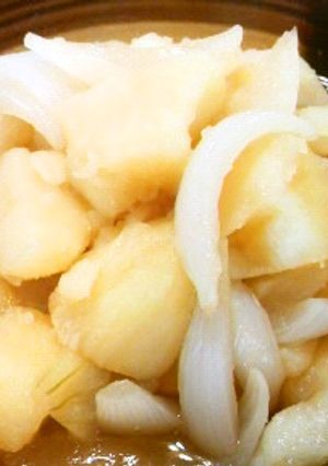 簡単☆新玉ねぎと新じゃがの煮物-レシピのメイン写真