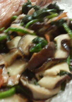 やみつき♪ほうれん草と椎茸のﾊﾞﾀｰ炒め-レシピのメイン写真